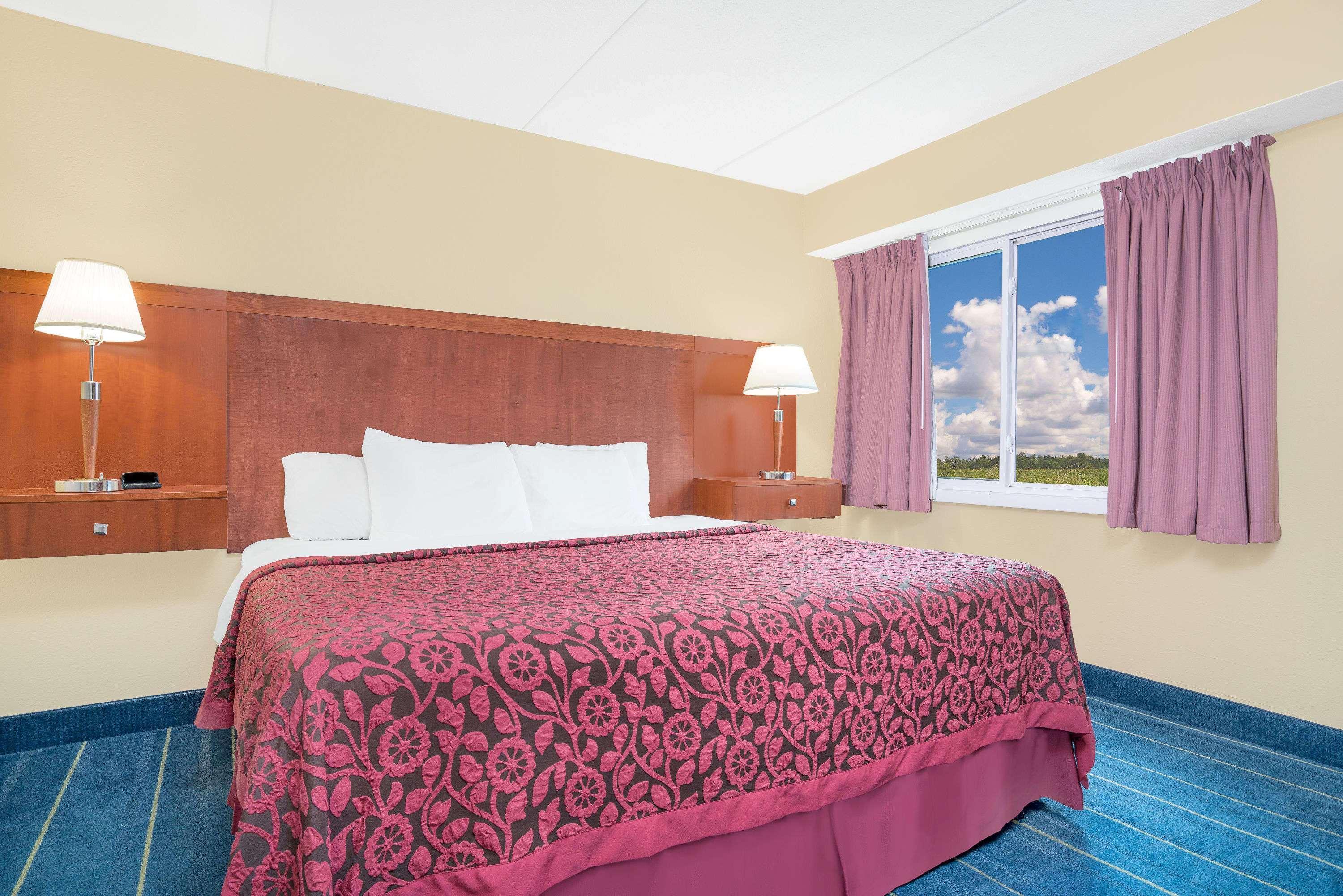Days Inn By Wyndham Alexandria Mn Εξωτερικό φωτογραφία