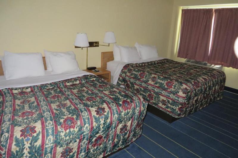 Days Inn By Wyndham Alexandria Mn Εξωτερικό φωτογραφία
