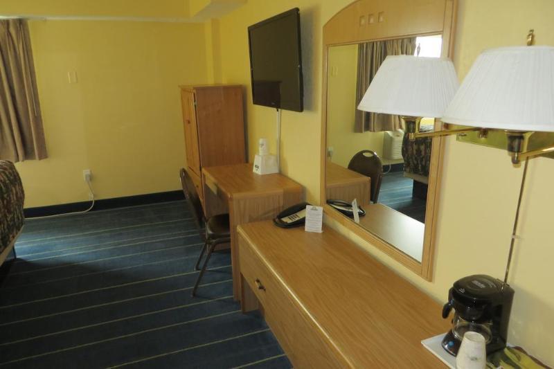 Days Inn By Wyndham Alexandria Mn Εξωτερικό φωτογραφία