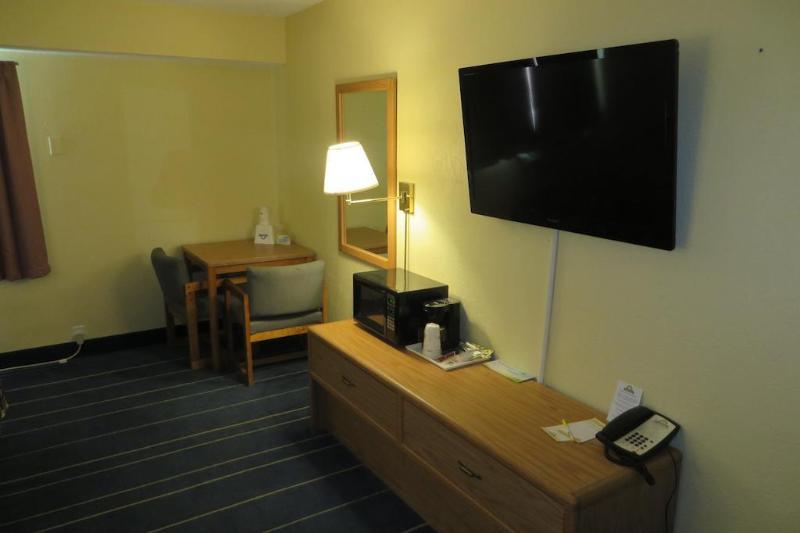 Days Inn By Wyndham Alexandria Mn Εξωτερικό φωτογραφία