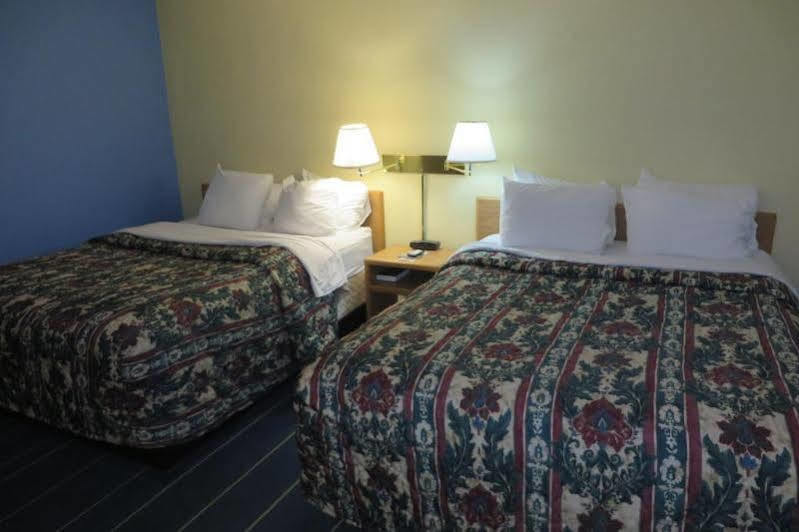 Days Inn By Wyndham Alexandria Mn Εξωτερικό φωτογραφία